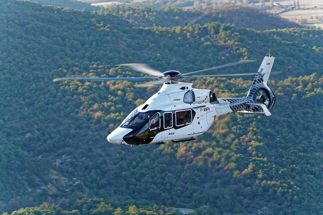 Trực thăng H160 thế hệ mới được cấp chứng nhận của Cục hàng không dân dụng Nhật Bản